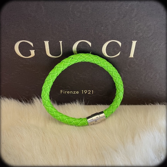 51Twenty Other - CAROL LIME SILVER MAGNETIC BRACELET